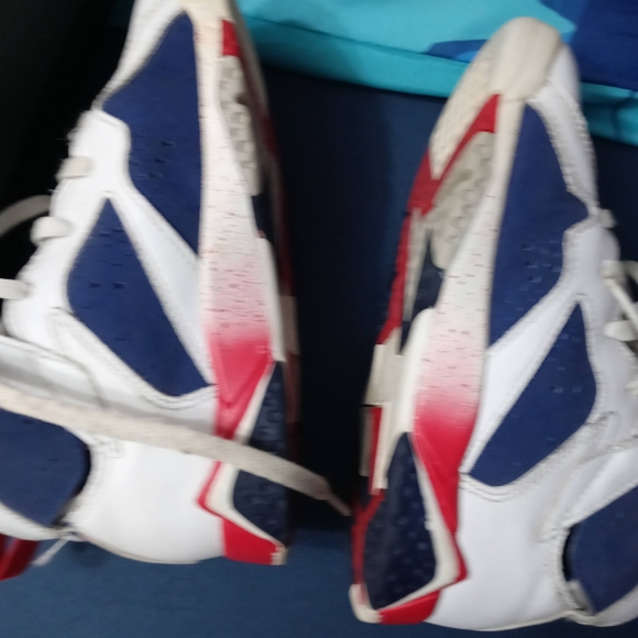 Shoes - Picture 3 of 6